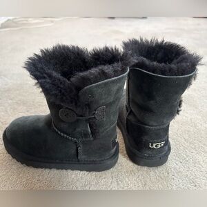 UGG Kids Youth Girls Bailey Button II Boots Black Size 10 Toddler